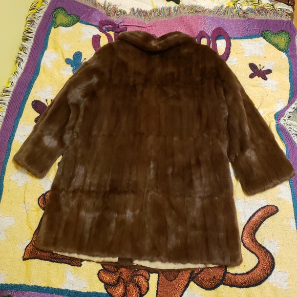 Scuby Victoria BC Fur Coat - Picture 2 of 7